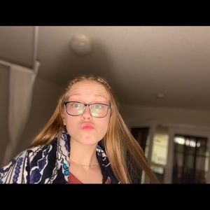 Meet your Posher, Tessa